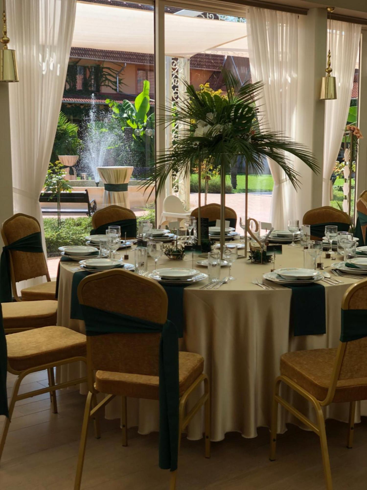 קישקורוש Vinum Hotel מראה חיצוני תמונה